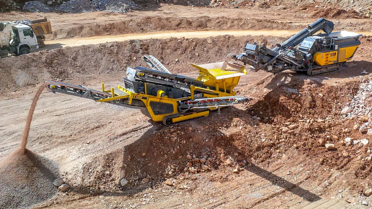 Aggregate LP Rubble Master aggregate equipment set up out at job site