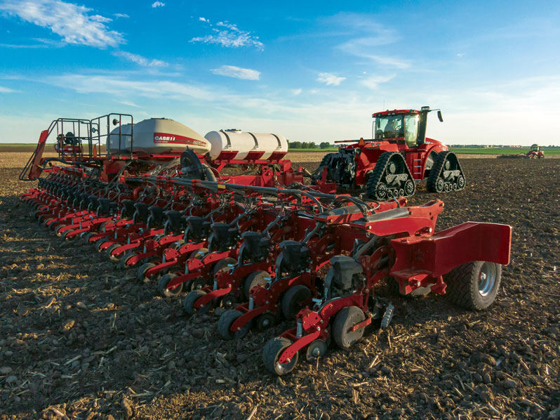 Steiger 470 and Early-Riser 2160 Steiger 470 and Early-Riser 2160