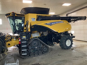 2020 New Holland CR890 Combine 3168925 2020 New Holland CR890 Combine 3168925